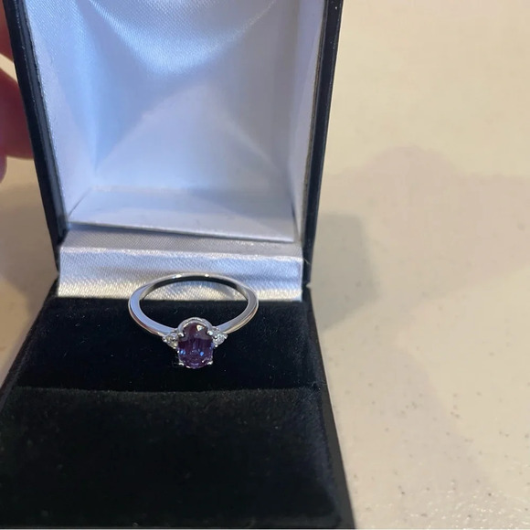 Brand New Created Alexandrite Three Stone Diamond Ring 10K White Gold - Picture 3 of 6